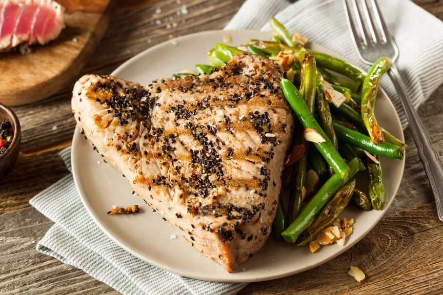 Fisch gebraten mit Gemüse