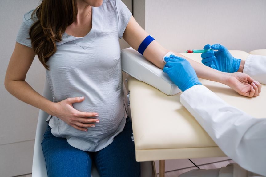 Blutentnahme bei einer Schwangeren