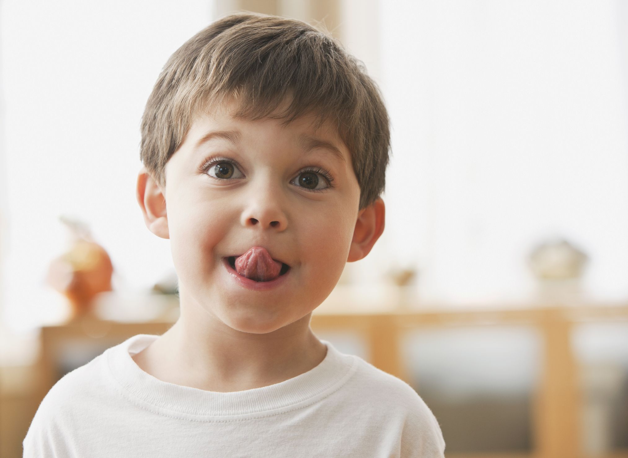 Five years out. Мальчик open mouth с языком. Five year tongue мальчик. Kids sticking out tongue.