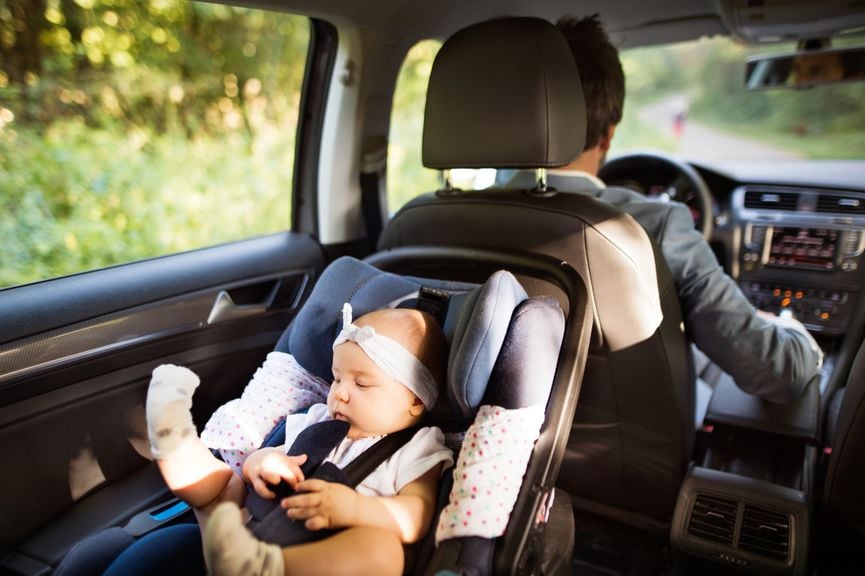 Kind richtig anschnallen: Babys, Kleinkinder und Kinder