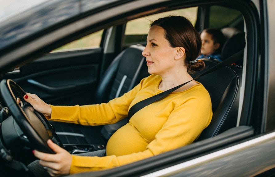 Sicherheitsgurte für Schwangere, Autofahren