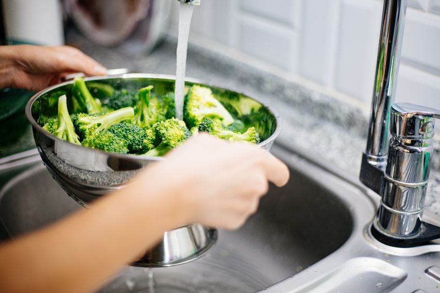 Broccoli in einem Sieb