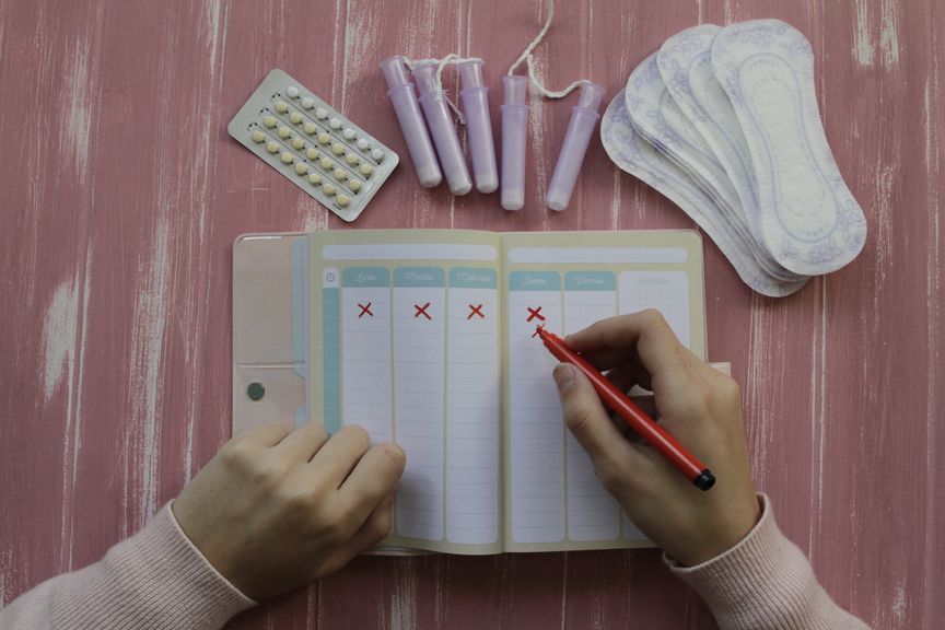 Kalender, Pille, Tampons und Binden