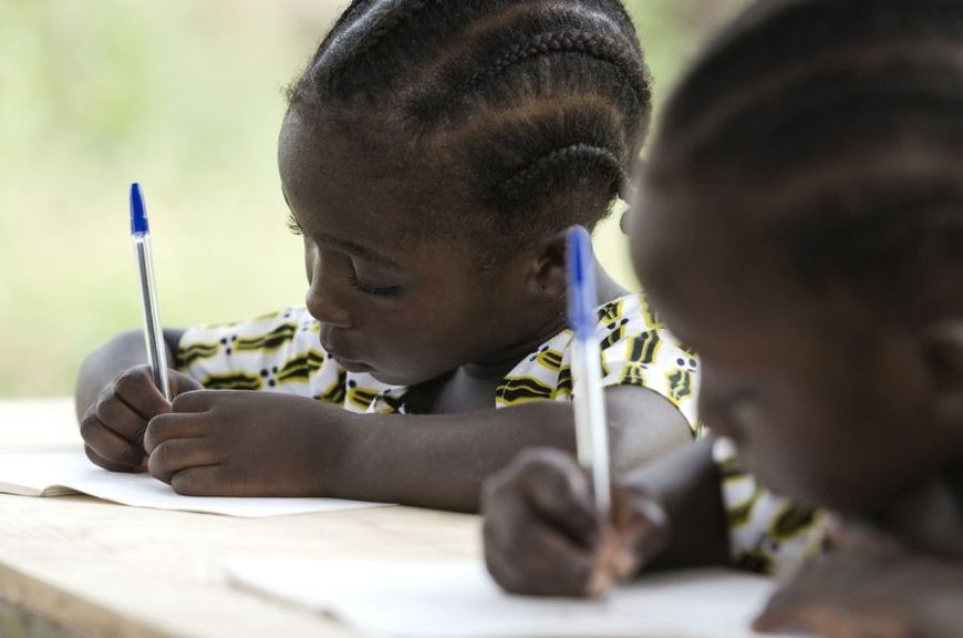Afrikanische Schuelerinnen