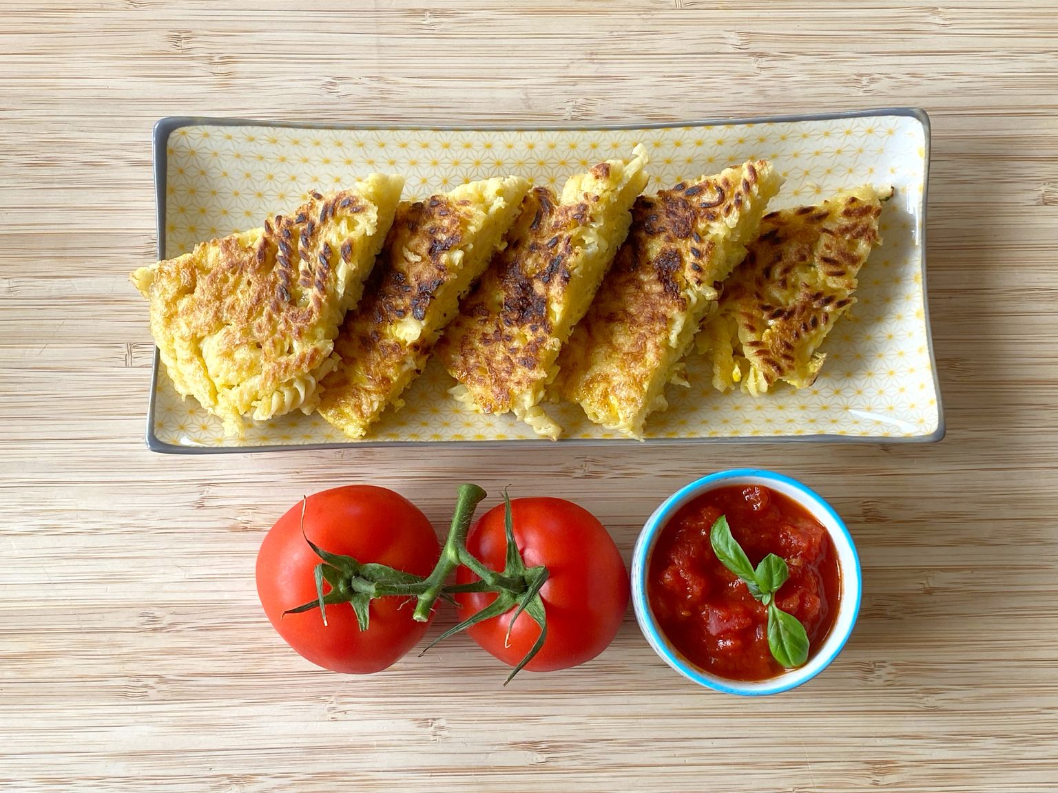 Pasta-Dreiecke mit Tomatensauce